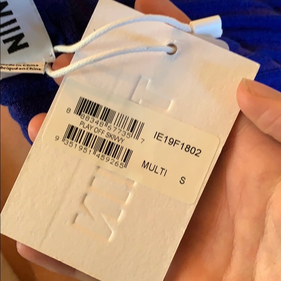 Cute mocked cropped sweater! - Picture 6 of 6